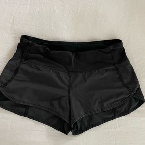 Lululemon Speed Short size 4